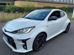 Weiß Gebraucht 2024 Toyota Yaris Edition Kleinwagen | 35.500 € (Superpreis)