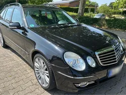 Schwarz Gebraucht 2008 Mercedes E200 Avantgarde Kombi | 5.950 € (Fairer Preis)