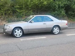 Gold Gebraucht 1994 Mercedes E220 Coupé | 14.500 €
