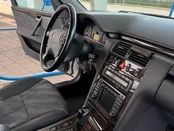 Weiß Gebraucht 2000 Mercedes E270 Avantgarde Limousine | 2.700 € (Fairer Preis)