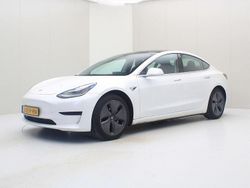 Weiß Gebraucht 2020 Tesla Model 3 Standard Range Limousine | 17.999 € (Guter Preis)
