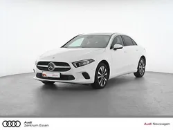 Polarweiss unilack Gebraucht 2022 Mercedes A250 Limousine | 25.480 € (Fairer Preis)