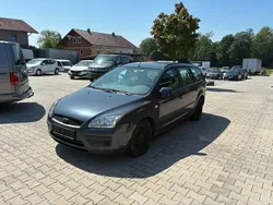 Unbekannt (metallic) Gebraucht 2007 Ford Focus Fun X Limousine | 1.000 € (Superpreis)