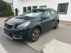 Grau Gebraucht 2018 Peugeot 2008 SUV | 10.500 € (Fairer Preis)