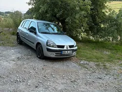 Gebraucht 2004 Renault Clio II Kleinwagen | 2.500 €