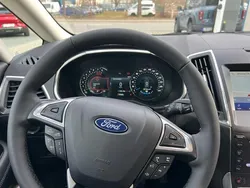 Schwarz(metallic) Gebraucht 2023 Ford S-MAX Titanium Van / Kleinbus | 34.995 € (Fairer Preis)