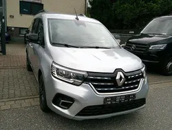 Silber Gebraucht 2024 Renault Kangoo Techno Van / Kleinbus | 22.450 €