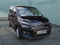 Schwarz Gebraucht 2023 Citroën e-Berlingo Feel Van / Kleinbus | 26.990 € (Guter Preis)