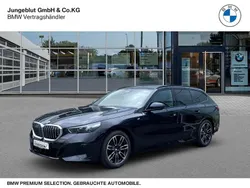 Schwarz Gebraucht 2024 BMW 520 M Sport Kombi | 53.180 € (Guter Preis)