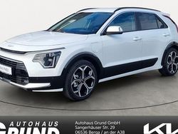 Schneeweiß Gebraucht 2024 Kia Niro Spirit SUV | 31.980 € (Fairer Preis)