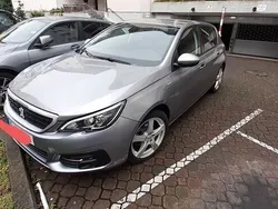 Silber Gebraucht 2018 Peugeot 308 Limousine | 11.900 € (Fairer Preis)