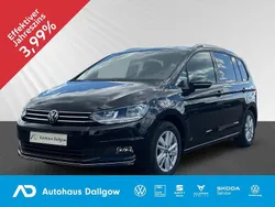 Schwarz Gebraucht 2024 VW Touran Comfortline Van / Kleinbus | 36.390 € (Teuer)