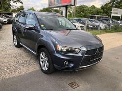 Grau Gebraucht 2010 Mitsubishi Outlander Edition SUV | 7.590 € (Fairer Preis)