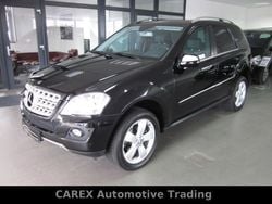 Schwarz metallic Gebraucht 2009 Mercedes ML280 Sport SUV | 24.990 €