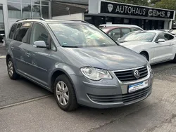 Grau Gebraucht 2007 VW Touran Trendline Van / Kleinbus | 3.980 € (Guter Preis)