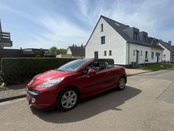 Rot Gebraucht 2008 Peugeot 207 CC Sport Cabrio | 3.800 € (Fairer Preis)