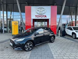 Schwarz Gebraucht 2024 Toyota Yaris Hybrid Team Limousine | 24.990 € (Fairer Preis)