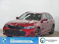 Fire red Gebraucht 2024 BMW 330e M Sport Kombi | 51.850 € (Teuer)