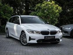 Weiß Gebraucht 2021 BMW 330e Sport Line Limousine | 16.990 € (Fairer Preis)