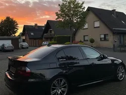 Schwarz Gebraucht 2007 BMW 325 M Sport Limousine | 14.900 €