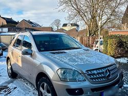 Beige Gebraucht 2006 Mercedes ML280 Sport SUV | 4.299 € (Fairer Preis)