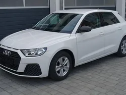 Weiß Gebraucht 2021 Audi A1 Sportback Kleinwagen | 17.980 € (Guter Preis)