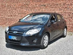 Schwarz Gebraucht 2011 Ford Focus S Limousine | 4.990 € (Superpreis)