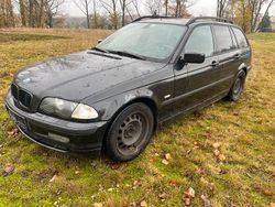 Schwarz Gebraucht 2001 BMW 325 Kombi | 1.500 € (Guter Preis)