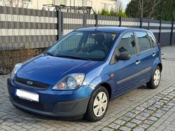 Blau Gebraucht 2007 Ford Fiesta Kleinwagen | 2.599 € (Etwas zu teuer)