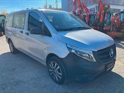 Silber Gebraucht 2018 Mercedes Vito Van / Kleinbus | 15.351 € (Fairer Preis)