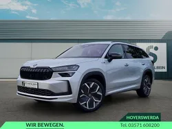 Brilliantsilber metallic Neu 2025 Skoda Kodiaq SportLine SUV | 53.380 € (Teuer)