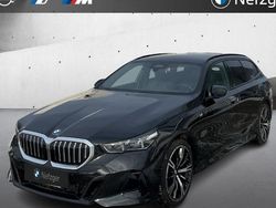 Schwarz Gebraucht 2024 BMW 520 M Sport Kombi | 49.900 € (Superpreis)