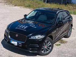 Schwarz Gebraucht 2016 Jaguar F-Pace Prestige SUV | 12.500 € (Fairer Preis)
