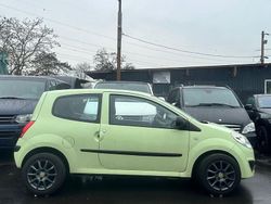 Grün Gebraucht 2008 Renault Twingo Authentique Kleinwagen | 2.999 € (Fairer Preis)