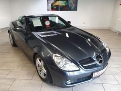 Grau Gebraucht 2010 Mercedes SLK300 Cabrio | 10.990 € (Fairer Preis)