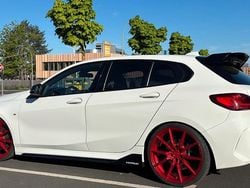 Weiß Gebraucht 2021 BMW 120 Performance Kleinwagen | 27.200 € (Fairer Preis)