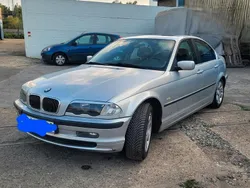 Silber Gebraucht 2000 BMW 323 Limousine | 4.200 € (Teuer)