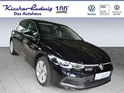 Deep black perleffekt Gebraucht 2022 VW Golf VIII Style Limousine | 25.990 € (Fairer Preis)