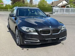 Grau Gebraucht 2015 BMW 530 Comfort Edition Kombi | 15.999 € (Fairer Preis)