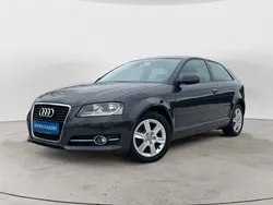 Grau Gebraucht 2012 Audi A3 Attraction Limousine | 6.990 € (Fairer Preis)