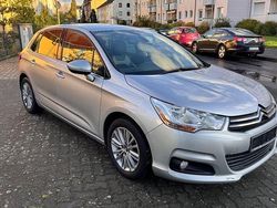 Silber Gebraucht 2012 Citroën C4 SELECTION Limousine | 3.950 € (Etwas zu teuer)