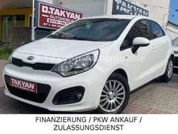 Weiß Gebraucht 2014 Kia Rio FIFA World Cup Edition Kleinwagen | 4.490 € (Fairer Preis)