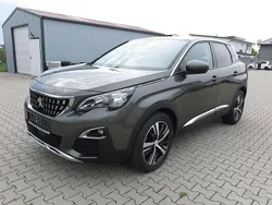 Grün Gebraucht 2020 Peugeot 3008 Allure SUV | 16.700 € (Guter Preis)