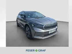 Graphitegrau Gebraucht 2023 Skoda Enyaq iV Suite SUV | 38.980 € (Fairer Preis)