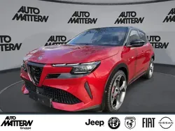 Rot Neu 2025 Alfa Romeo Junior Veloce SUV | 49.989 €