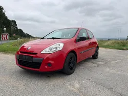 Rot Gebraucht 2012 Renault Clio IV Authentique Limousine | 2.999 € (Superpreis)
