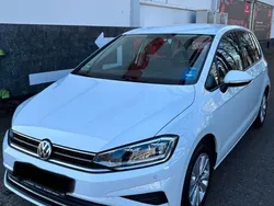 Weiß Gebraucht 2019 VW Golf Sportsvan Comfortline Van / Kleinbus | 17.350 € (Guter Preis)