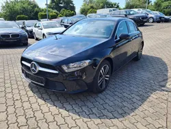 Schwarz Gebraucht 2022 Mercedes A200 Progressive Limousine | 19.999 € (Guter Preis)