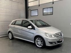 Silber Gebraucht 2011 Mercedes B180 Van / Kleinbus | 5.490 € (Fairer Preis)