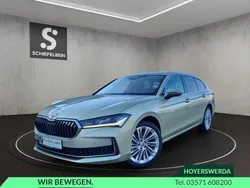 Ice tea gelb metallic Neu 2025 Skoda Superb Selection Kombi | 42.490 €